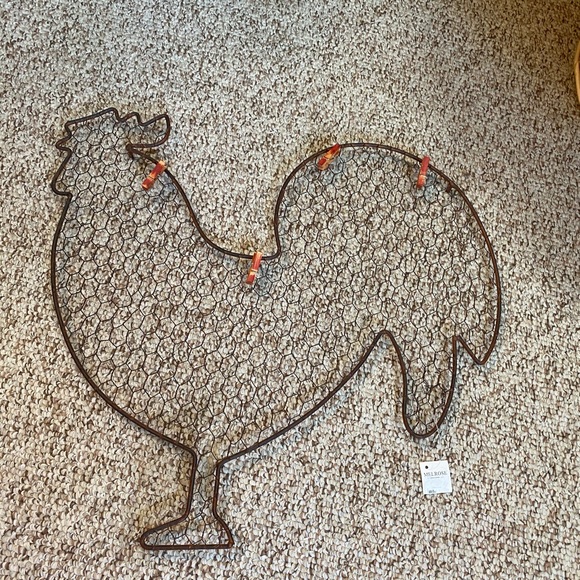 Other - Chicken Wire Clipboard